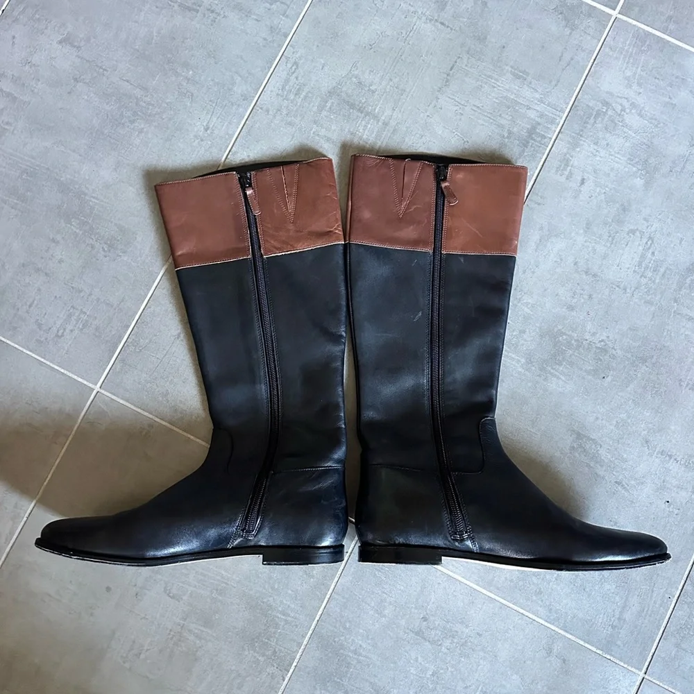 Cole Haan Black & Brown Leather Riding Boots Gold Logo Tall Boots Size 9B